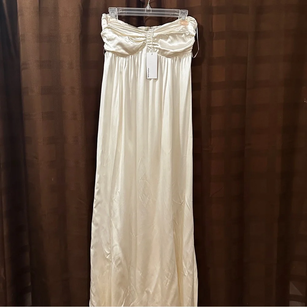 NWT Reformation Gabbie Silk Dress Gown Ivory White Size 4 - Picture 4 of 10